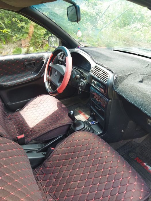 Nissan sunny 1995