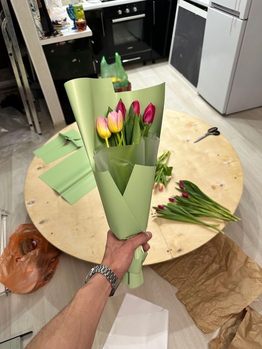 Продаеться тюльпаны