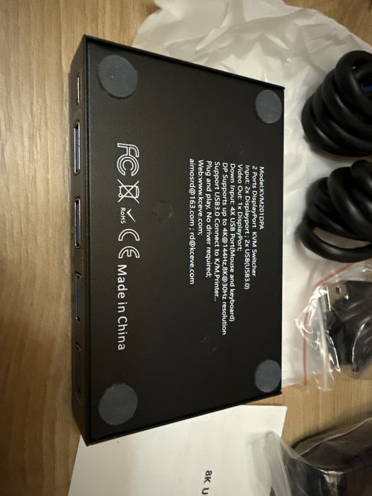 KCEVE KVM201DPA KVM Switch DisplayPort 2 PC 1 Monitor 8K 30Hz 4K 144Hz USB 3.0 4 Porturi DP Gaming Tastatura Mouse Resigilat Open Box