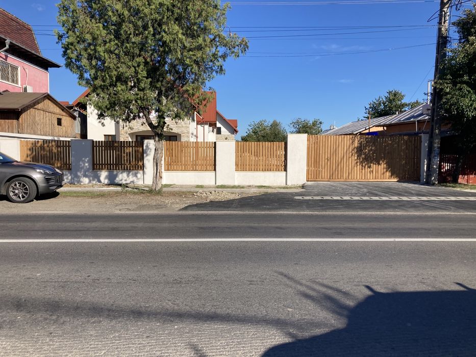 Complex de 5 case central langa primarie Magurele sau schimb.