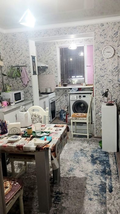 3-комн. 16 мкрн, евроремонт, 3 этаж