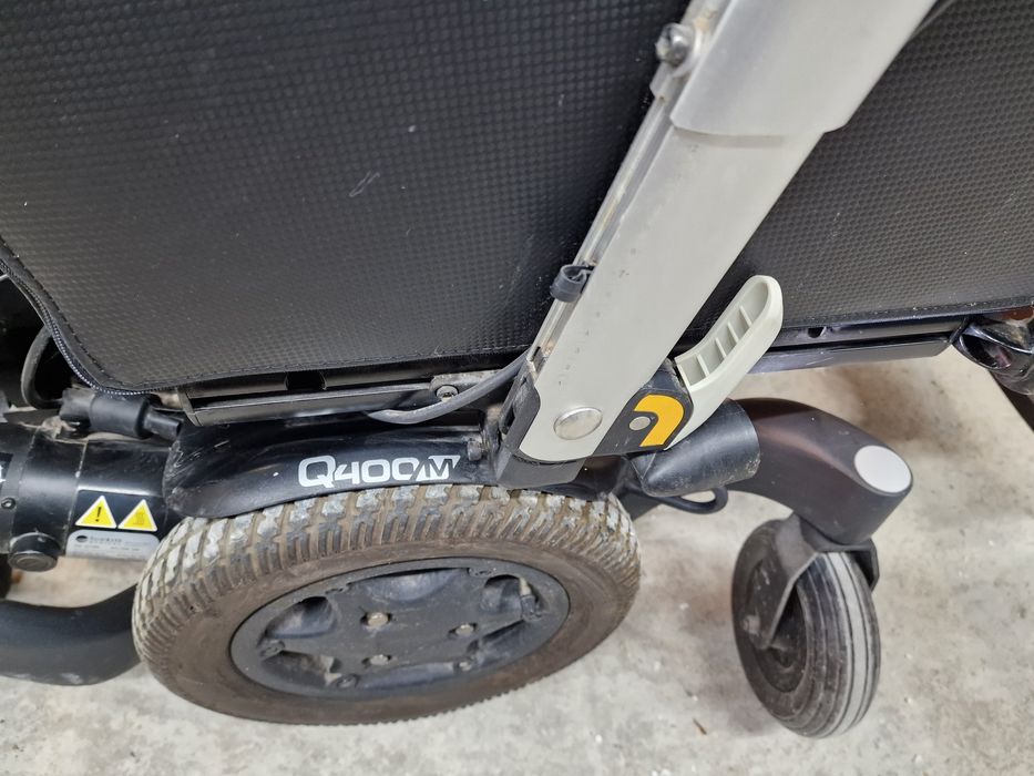 Инвалиден стол Q400m