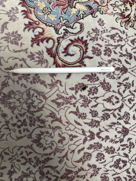 Продаю Б/у Apple Pencil Pro