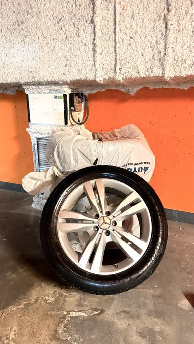 Set 4 Anvelope Iarna Dunlop + Jante Originale Mercedes 250/R19