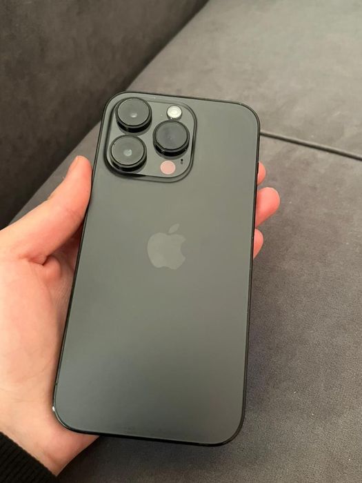 Продам айфон 14 про