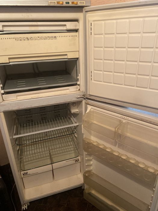 Продам холодильник б/у бирюса