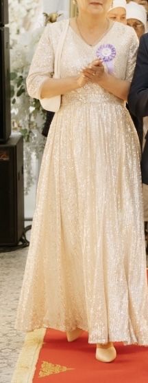 Платье с пайетками