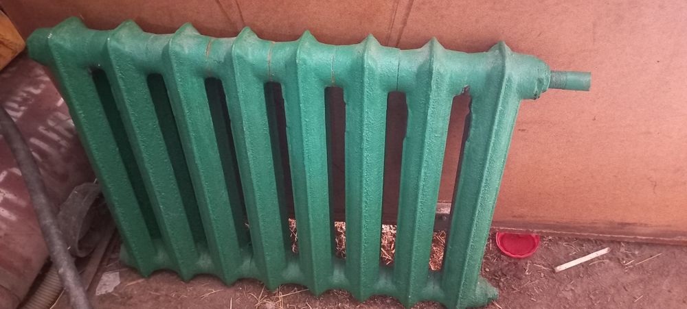 Чугунгая батарея 8 секции