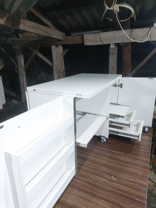 Стол трансформный для швеи и кроя.