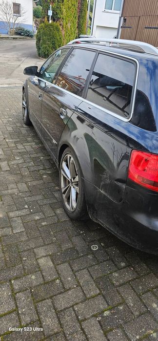 Vând Audi A4, 
Mașina se prezintă în star