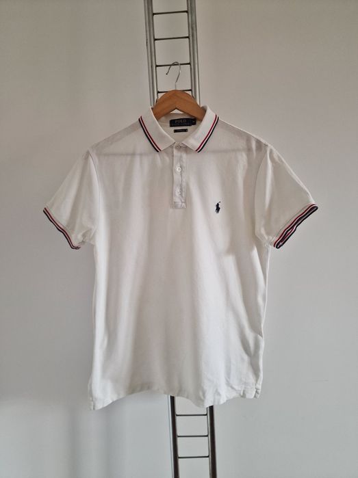 Страхотна мъжка тениска POLO RALPH LAUREN размер M
LAUREN размер М, без забележки като нова,
размери 54см е подгръдната и 70см e
дължината, цена 30€