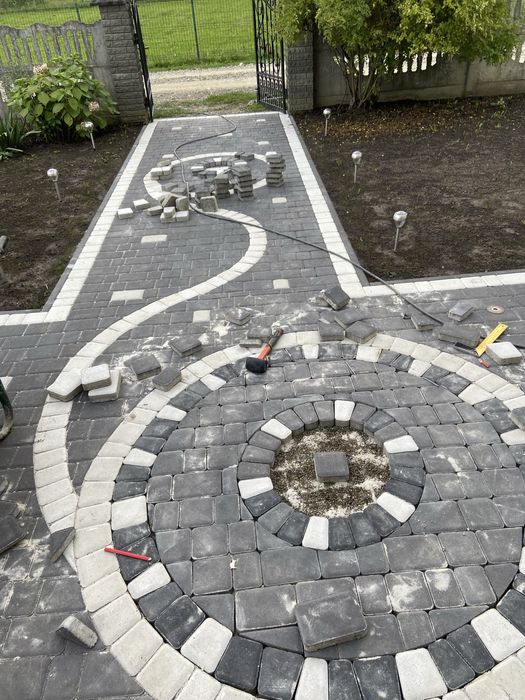 Montez pavaj si bordure