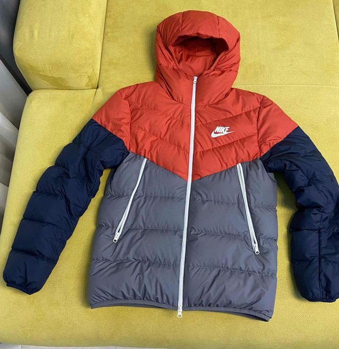 Зимно мъжко яке с гъши пух Nike M размер