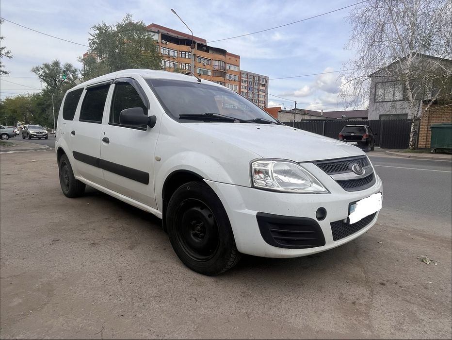 Lada Largus 2014