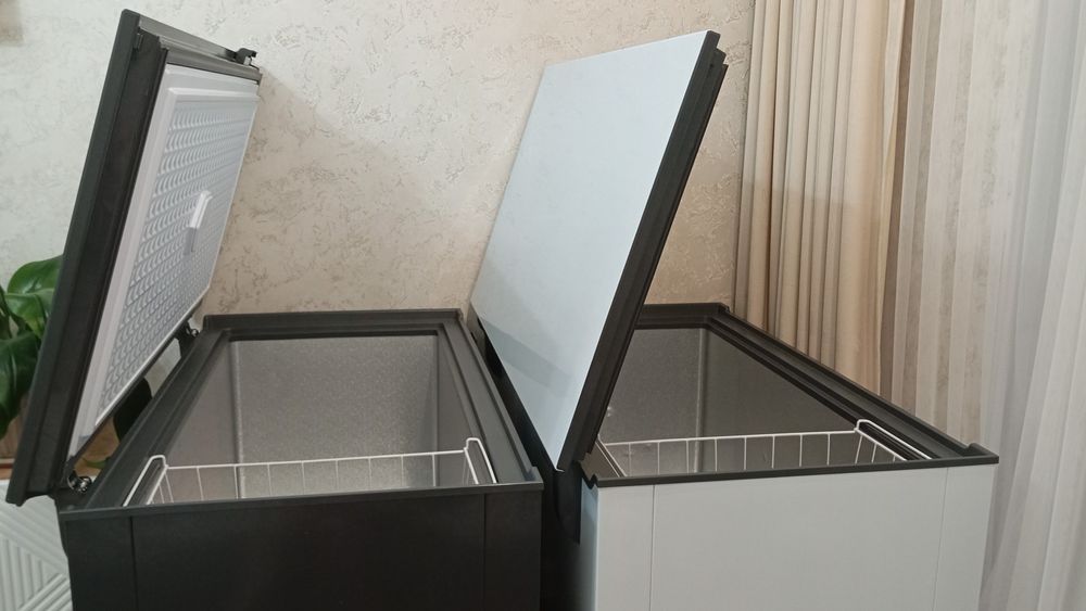 Срочно продам 2 морозильника