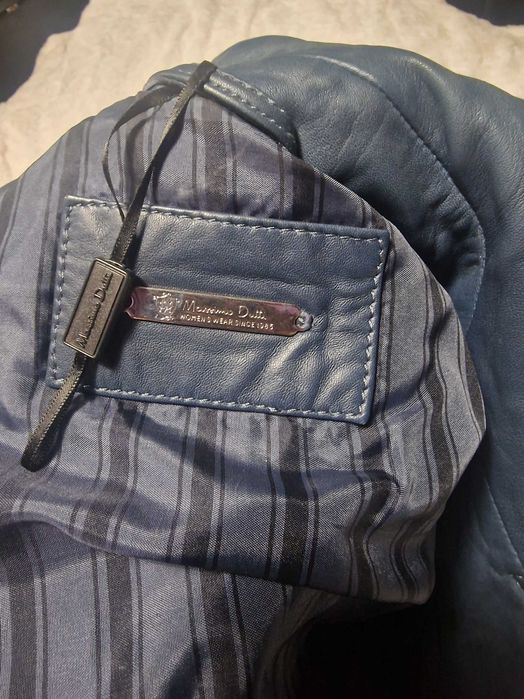Оригинално кожено яке на марката Massimo Dutti .Якето е ново,размер М