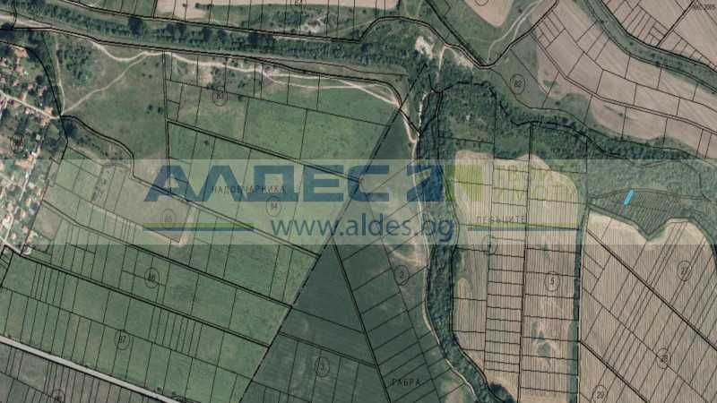 Продава се нива в с. Огняново!