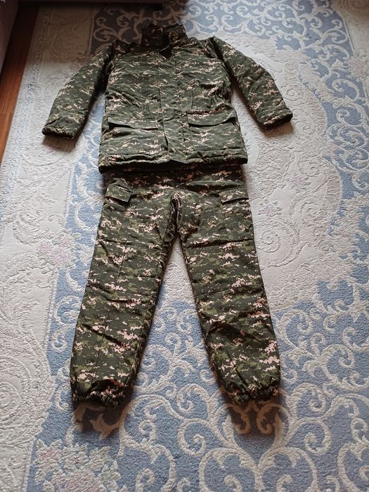 Утеплённые куртка бушлат и штаны