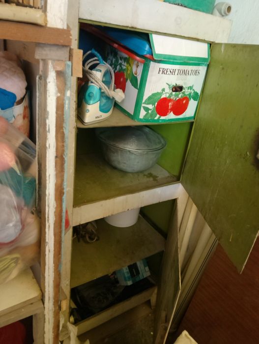 Продам железный  сейф