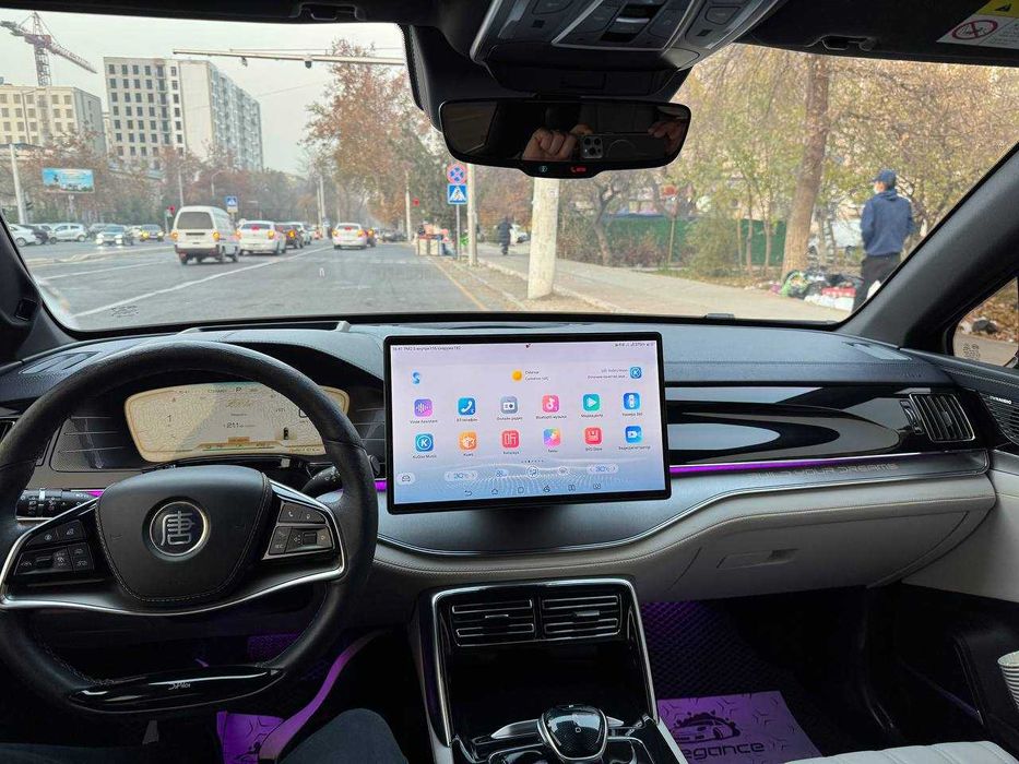 BYD TANG EV  full 4 WD, 4.4 сек, 2 dual мотор, black, пробег 31500