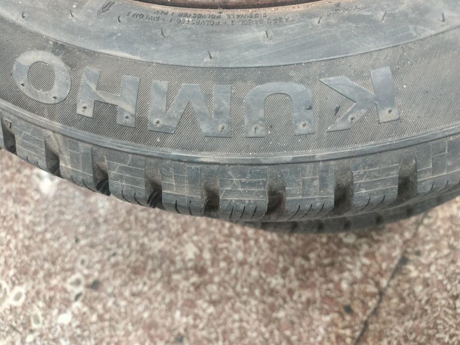 Продам резину 185/65/15