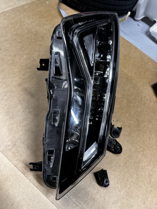 Far dreapta full led seat ateca cod:576941008.f.