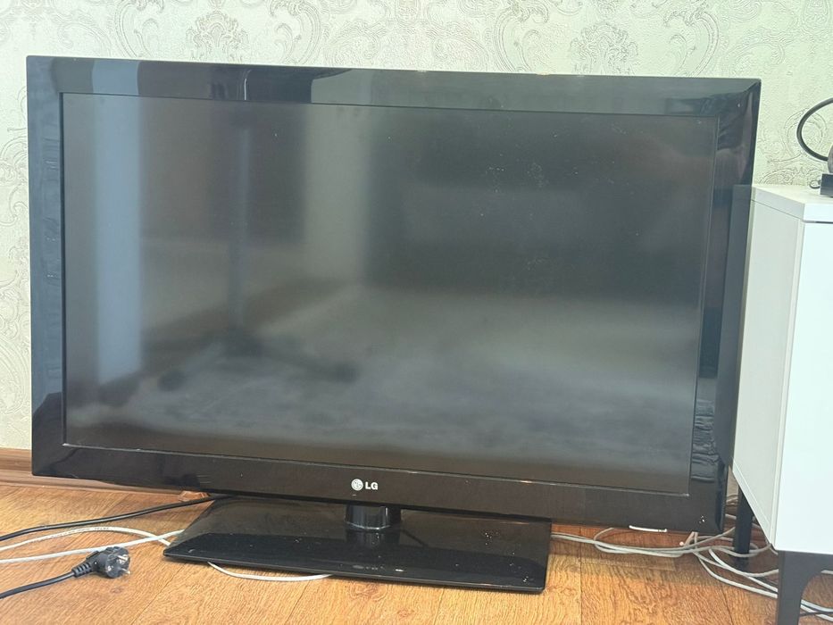 Продам телевизор