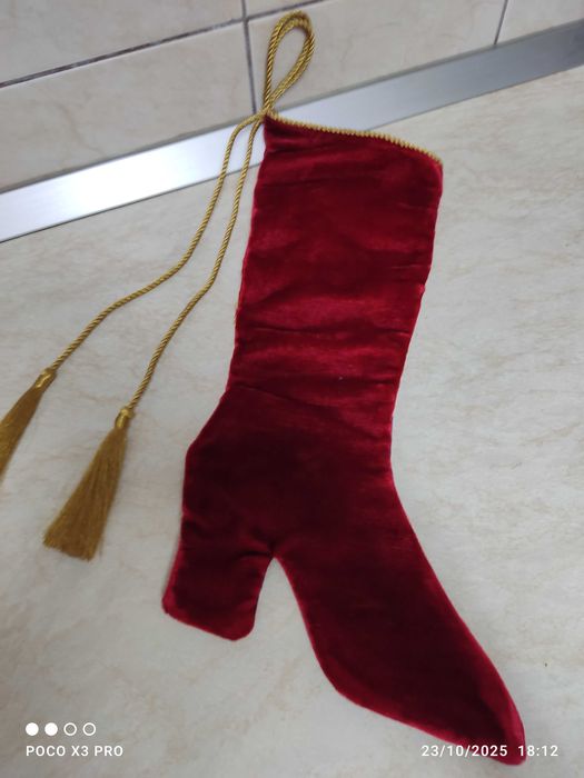 Ciorap decorativ brodat si cu margele pentru Craciun, 45cm