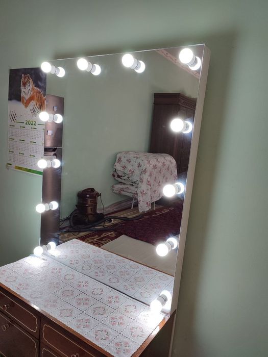 Гримерный зеркало