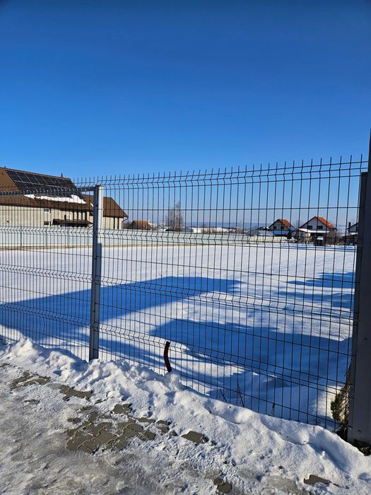 Teren ( 2 parcele a cate 1000mp ) de vanzare intravilan Reghin