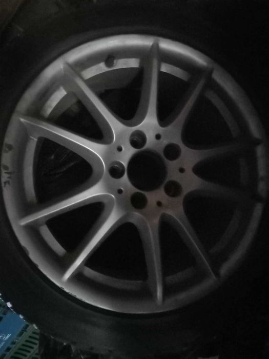 Гуми с джанти 215/45R17 за Mercedes-Benz