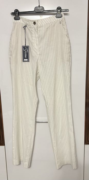 Pantaloni de vara , albi cu dungi, noi, Guess