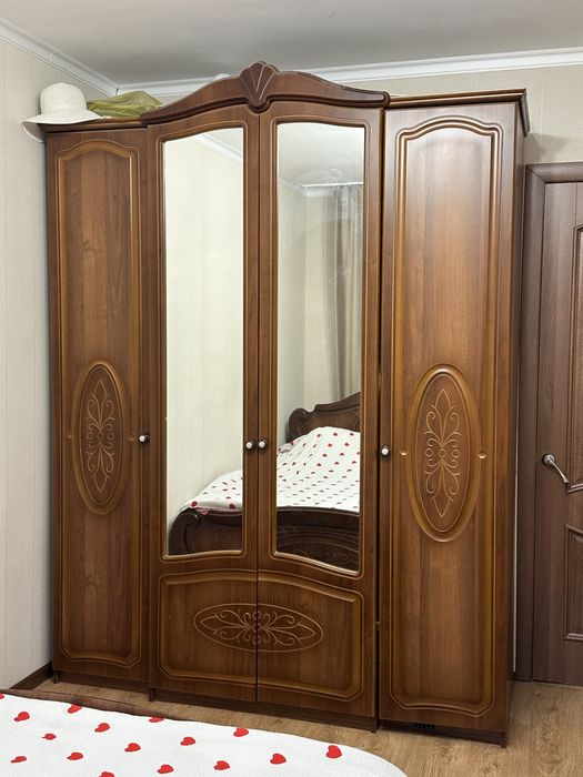 Спальный гарнитур