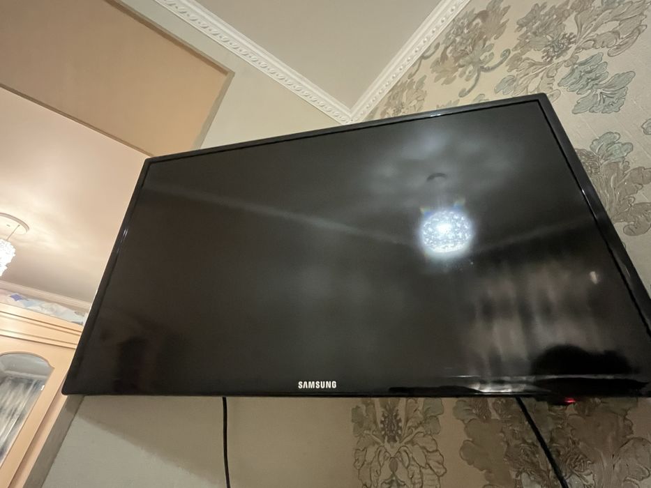Телевизор Samsung  диагональ 85