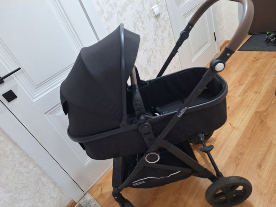 Коляска прогулочная kidilo