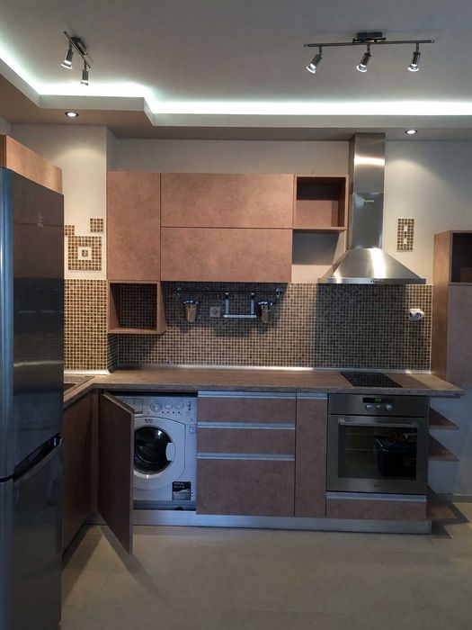Дава се под наем Тристаен апартамент в Пловдив, Кършияка - 105 кв.м за 700 € - Снимка #3