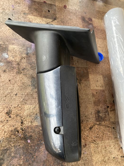 Огледало дясно за рено клио 3