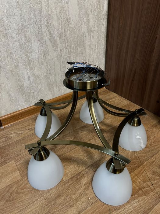 Люстра для комнат