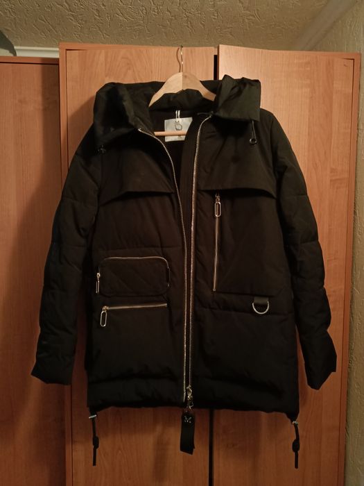 Пуховик женский с капюшоном