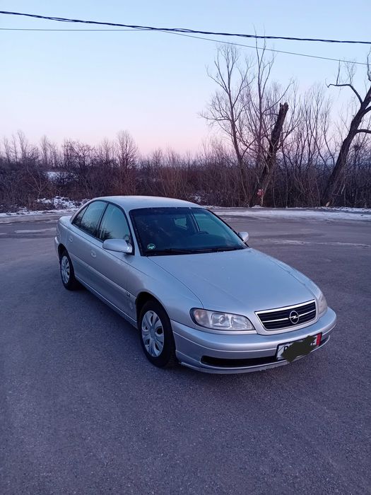 Opel Omega 2.2 144