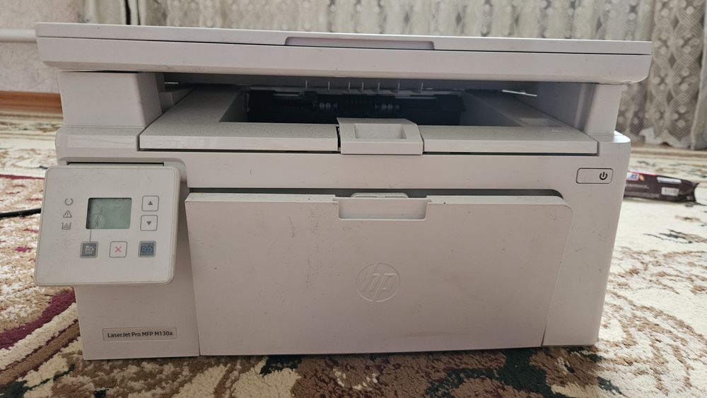 Принтер б/у почти  новый
