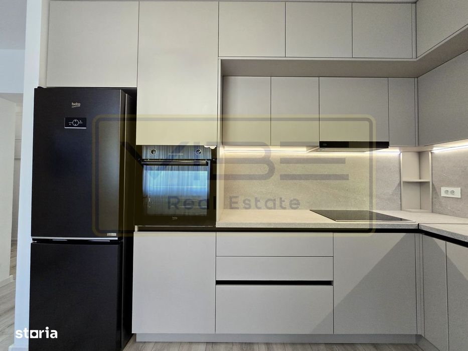 Poitiers Tower /  Continental- Aumovio- 2 camere  -modern