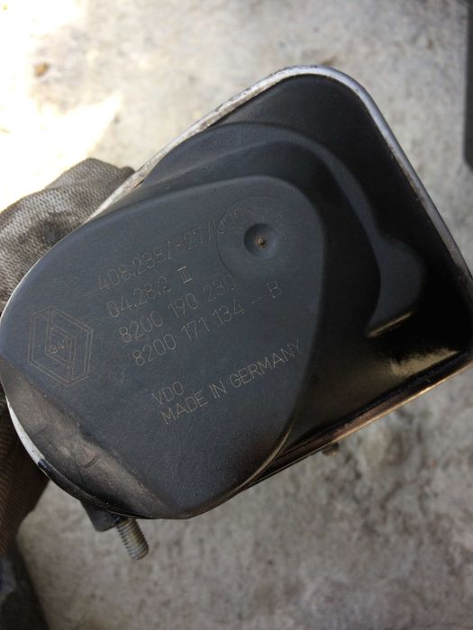 Clapeta acceleratie renault megane 2.0 aspirat 2.0 cabrio 136 de cai