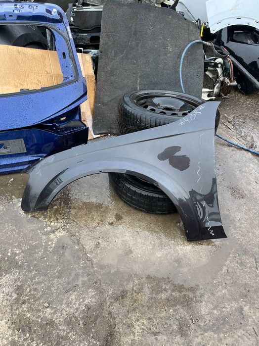 Ляв и десен калник Audi A4 B8 Allrad