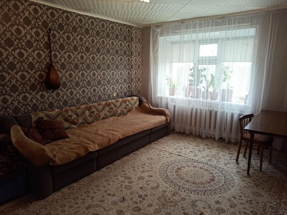 Продам квартиру 4 комнатную