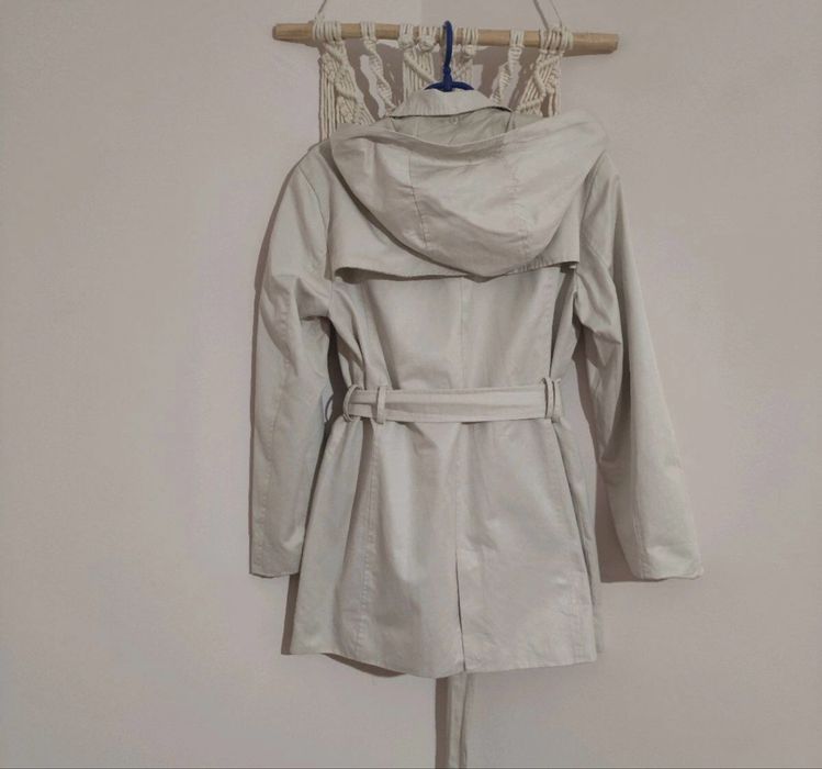 Женский тренч на осень