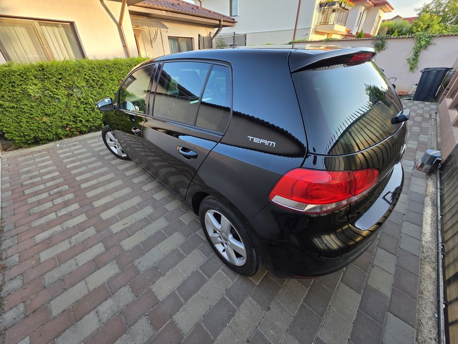VOLKSWAGEN Golf 2010 — imagine 2