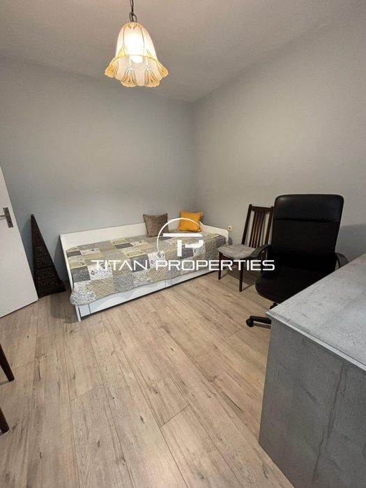 Дава се под наем Тристаен апартамент в Бургас, Център - 92 кв.м за 510 € - Снимка #6