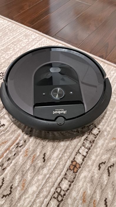 ROOMBA Irobot I7