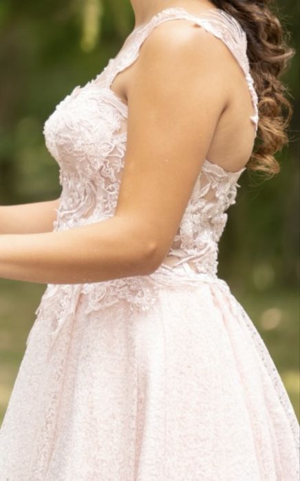 Дърга рокля за специални поводи